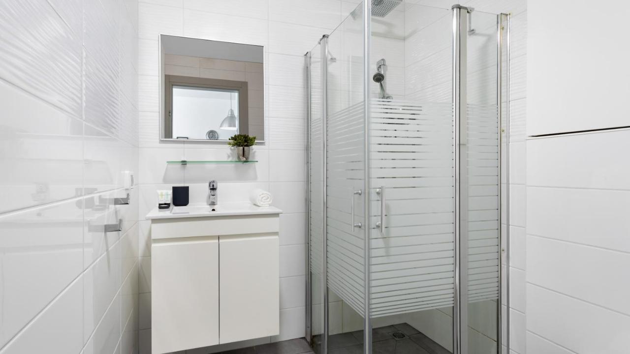 Stylish 1Br Flat For 4 Ppl In Allenby By Holyguest Tel Aviv Eksteriør bilde